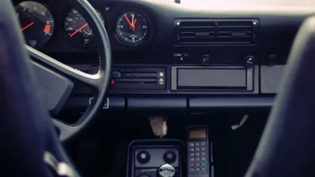 porsche-dash