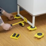 Demonstrație de mutare a unui obiect voluminos cu plăcuțele instalate