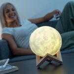 Lampă de veghe în formă de lună 3D RGB