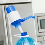 Pompa apă bidon cu robinet anti-picurare